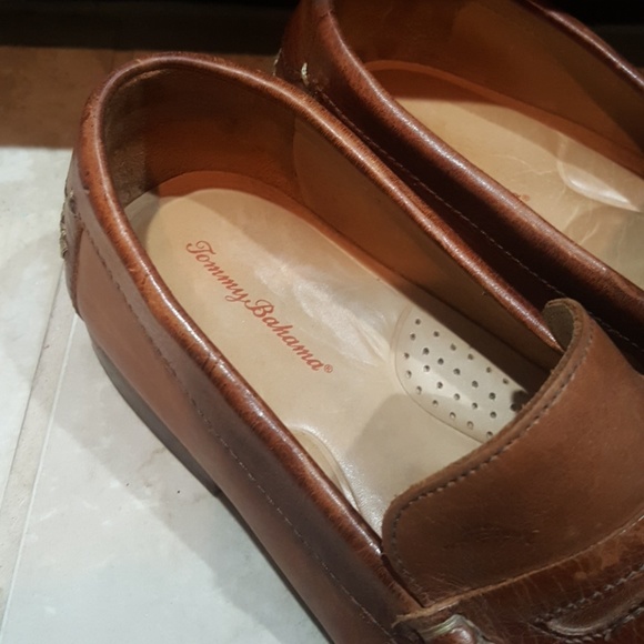SOLD!! TOMMY BAHAMA "Finlay" Penny Loafers - Size 11 1/2 - Picture 2 of 7